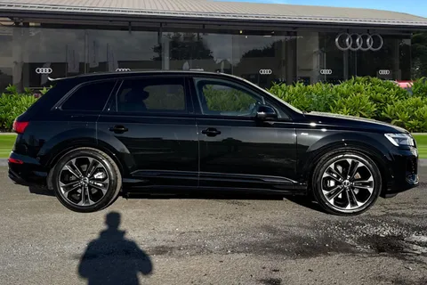  Audi Q7 3.0 TDI V6 50 Black Edition Tiptronic quattro Euro 6 (s/s) 5dr Thumbnail #3