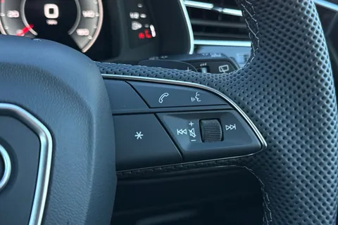  Audi Q7 3.0 TDI V6 50 Black Edition Tiptronic quattro Euro 6 (s/s) 5dr Thumbnail #34