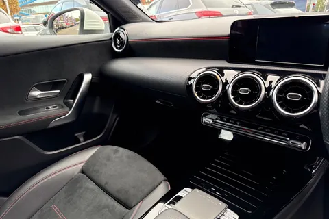 KT68EZB Mercedes-Benz A Class 2.0 A250 AMG Line 7G-DCT Euro 6 (s/s) 5dr Thumbnail #21