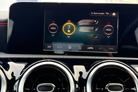 KT68EZB Mercedes-Benz A Class 2.0 A250 AMG Line 7G-DCT Euro 6 (s/s) 5dr Thumbnail #23