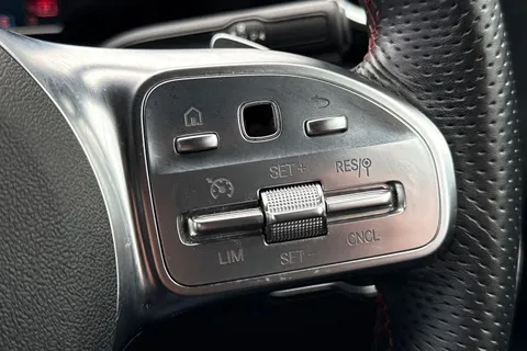 KT68EZB Mercedes-Benz A Class 2.0 A250 AMG Line 7G-DCT Euro 6 (s/s) 5dr Thumbnail #36