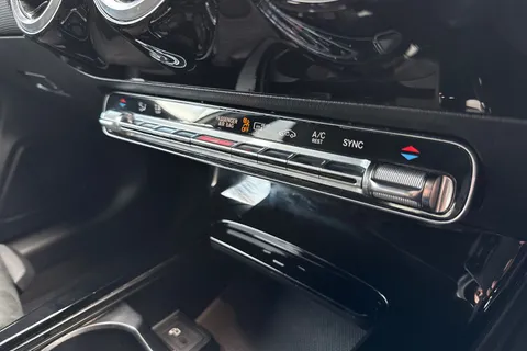 KT68EZB Mercedes-Benz A Class 2.0 A250 AMG Line 7G-DCT Euro 6 (s/s) 5dr Thumbnail #42