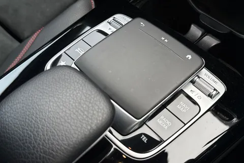 KT68EZB Mercedes-Benz A Class 2.0 A250 AMG Line 7G-DCT Euro 6 (s/s) 5dr Thumbnail #44