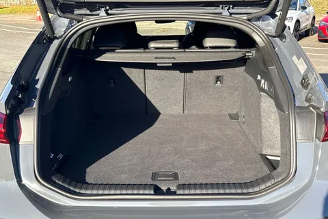 KJ25NRV Audi A6 E-Tron Avant Avant S line e-tron performance  270,00 kW Thumbnail #10