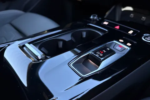 KY25FKU Audi A6 E-Tron Sportback Sportback S line e-tron performance  270,00 kW Thumbnail #48