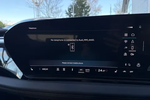 KJ25NRF Audi A6 E-Tron Avant 100kWh Performance S line Auto 5dr Thumbnail #32