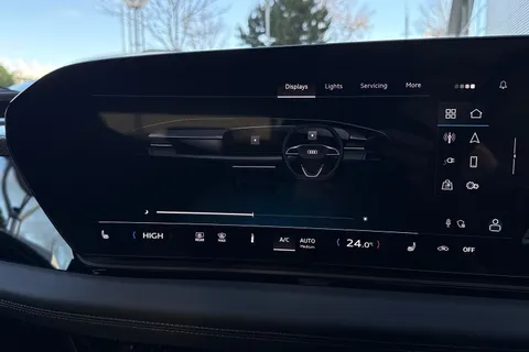 KJ25NRF Audi A6 E-Tron Avant 100kWh Performance S line Auto 5dr Thumbnail #34