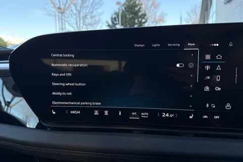 KJ25NRF Audi A6 E-Tron Avant 100kWh Performance S line Auto 5dr Thumbnail #37