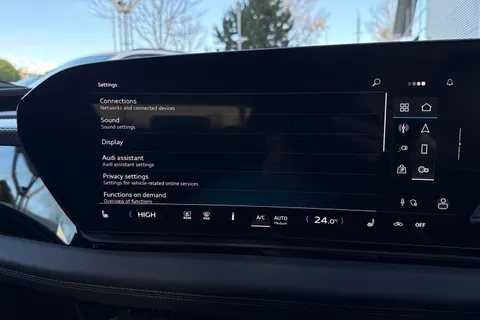 KJ25NRF Audi A6 E-Tron Avant 100kWh Performance S line Auto 5dr Thumbnail #38