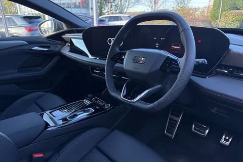 KJ25NRF Audi A6 E-Tron Avant 100kWh Performance S line Auto 5dr Thumbnail #40