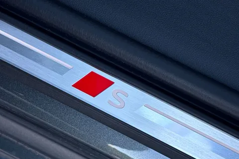 KJ25NRF Audi A6 E-Tron Avant 100kWh Performance S line Auto 5dr Thumbnail #43