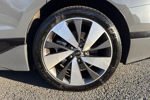 KY25FLN Audi A6 E-Tron Sportback Sportback S line e-tron performance 270,00 kW Thumbnail #13