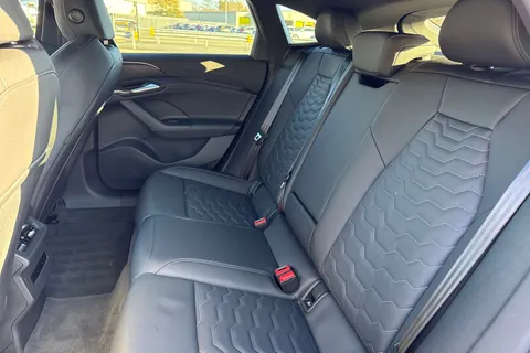 KY25FLN Audi A6 E-Tron Sportback Sportback S line e-tron performance 270,00 kW Thumbnail #20