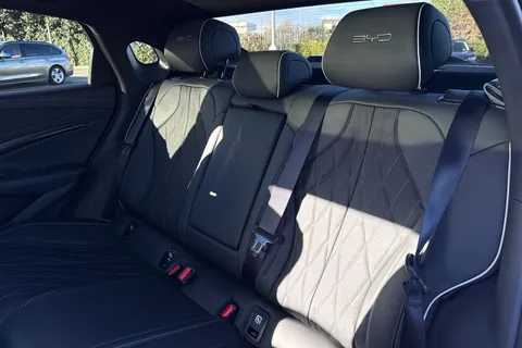 DG75WNB BYD SEAL 82.5kWh Design Auto 4dr Thumbnail #14