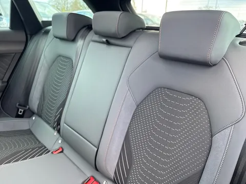 KO74FNJ CUPRA Leon 2.0 TSI 333 VZ3 5dr DSG 4Drive **PANORAMIC SUNROOF** Thumbnail #15