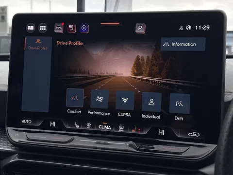 KO74FNJ CUPRA Leon 2.0 TSI 333 VZ3 5dr DSG 4Drive **PANORAMIC SUNROOF** Thumbnail #46