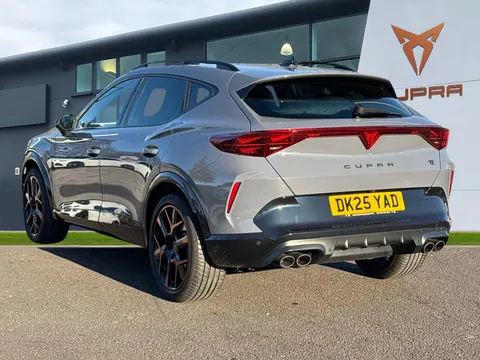 DK25YAD CUPRA Formentor 2.0 TSI 333 VZ3 5dr DSG 4Drive **PANORAMIC SUNROOF Thumbnail #3
