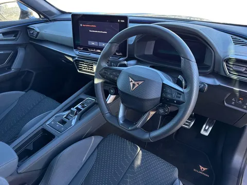 DK25YAD CUPRA Formentor 2.0 TSI 333 VZ3 5dr DSG 4Drive **PANORAMIC SUNROOF Thumbnail #9