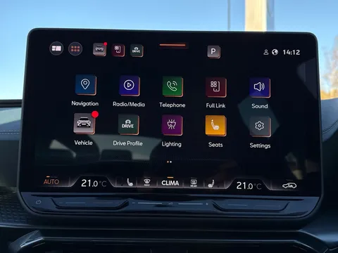 DK25YAD CUPRA Formentor 2.0 TSI 333 VZ3 5dr DSG 4Drive **PANORAMIC SUNROOF Thumbnail #13