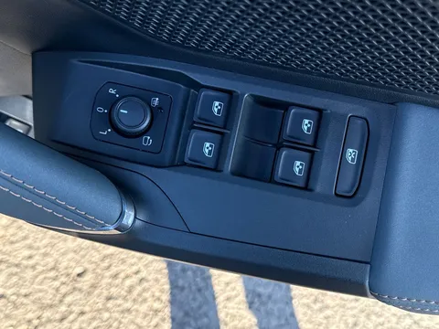 DK25YAD CUPRA Formentor 2.0 TSI 333 VZ3 5dr DSG 4Drive **PANORAMIC SUNROOF Thumbnail #19