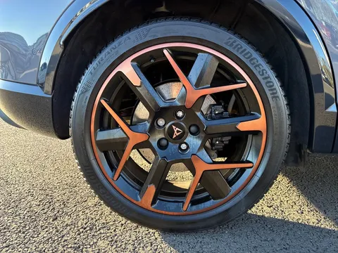 DK25YAD CUPRA Formentor 2.0 TSI 333 VZ3 5dr DSG 4Drive **PANORAMIC SUNROOF Thumbnail #24