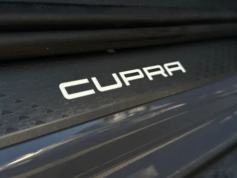 DK25YAD CUPRA Formentor 2.0 TSI 333 VZ3 5dr DSG 4Drive **PANORAMIC SUNROOF Thumbnail #32