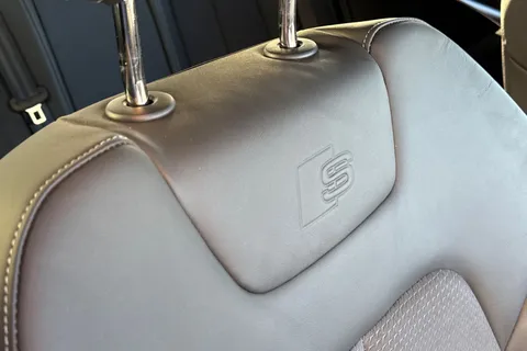 DP72GZL Audi A6 Avant 2.0 TDI 40 Black Edition S Tronic quattro Euro 6 (s/s) 5dr Thumbnail #42