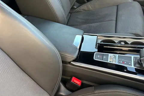 DP72GZL Audi A6 Avant 2.0 TDI 40 Black Edition S Tronic quattro Euro 6 (s/s) 5dr Thumbnail #43