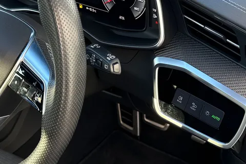 DP72GZL Audi A6 Avant 2.0 TDI 40 Black Edition S Tronic quattro Euro 6 (s/s) 5dr Thumbnail #46