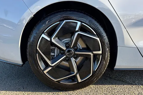 DG75OYM BYD SEAL 82.5kWh Excellence Auto AWD 4dr Thumbnail #22