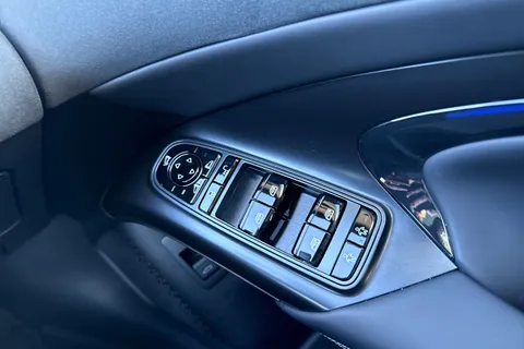 DG75OYM BYD SEAL 82.5kWh Excellence Auto AWD 4dr Thumbnail #41