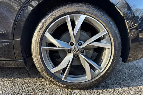 AO74SVV Škoda Enyaq 82kWh 85x SportLine Plus Auto 4WD 5dr (DC175kW) Thumbnail #24