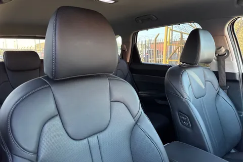 SH24OOU Kia Sorento 2.2 CRDi 3 DCT AWD Euro 6 (s/s) 5dr Thumbnail #21