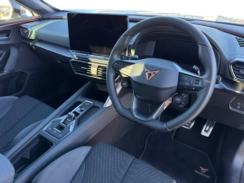 KT25WFM CUPRA Formentor 2.0 TSI 333 VZ3 5dr DSG 4Drive **PANORAMIC SUNROOF** Thumbnail #9