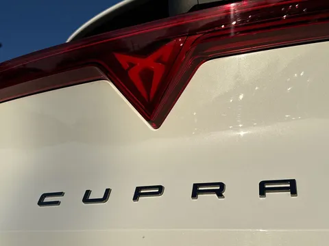 KT25WFM CUPRA Formentor 2.0 TSI 333 VZ3 5dr DSG 4Drive **PANORAMIC SUNROOF** Thumbnail #27