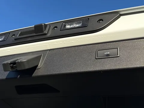 KT25WFM CUPRA Formentor 2.0 TSI 333 VZ3 5dr DSG 4Drive **PANORAMIC SUNROOF** Thumbnail #30