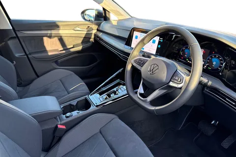DE75WVF Volkswagen Golf 1.4 TSI eHybrid Style 5dr DSG | Pre Reg | Head-up Display Thumbnail #9