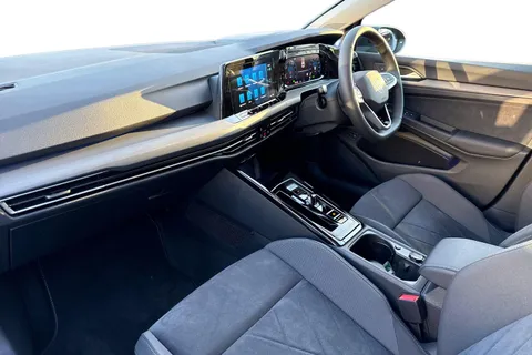 DE75WVF Volkswagen Golf 1.4 TSI eHybrid Style 5dr DSG | Pre Reg | Head-up Display Thumbnail #10