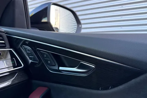 WV72VLG Audi SQ8 Black Edition TFSI  507 PS tiptronic Thumbnail #19