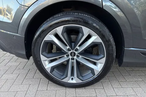 WV72VLG Audi SQ8 Black Edition TFSI  507 PS tiptronic Thumbnail #23