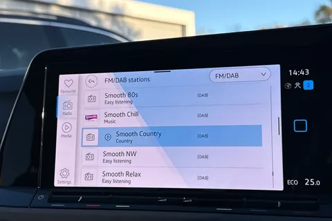 DE75WVF Volkswagen Golf 1.4 TSI eHybrid Style 5dr DSG | Pre Reg | Head-up Display Thumbnail #29