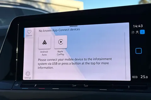 DE75WVF Volkswagen Golf 1.4 TSI eHybrid Style 5dr DSG | Pre Reg | Head-up Display Thumbnail #30