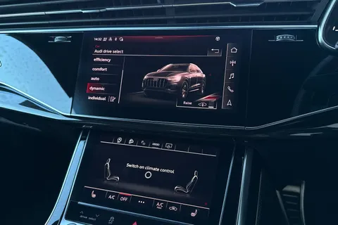 WV72VLG Audi SQ8 Black Edition TFSI  507 PS tiptronic Thumbnail #35