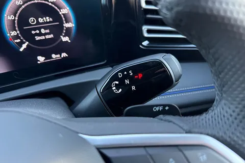 KN25VSK Volkswagen Tiguan 1.5 TSI 272 eHybrid R-Line 5dr DSG ⭐Full Leather with climate & massage sea Thumbnail #24