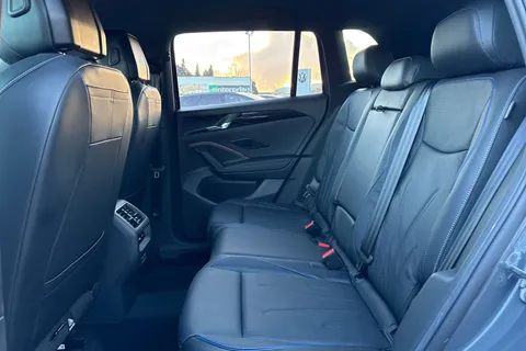 KN25VSK Volkswagen Tiguan 1.5 TSI 272 eHybrid R-Line 5dr DSG ⭐Full Leather with climate & massage sea Thumbnail #36