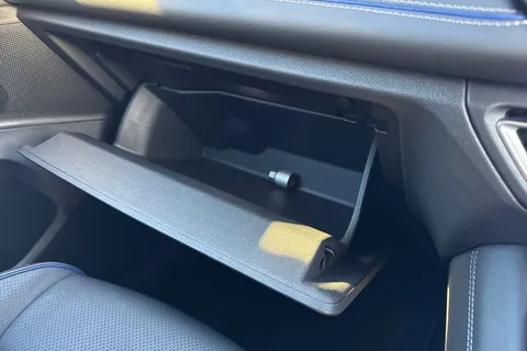 KN25VSK Volkswagen Tiguan 1.5 TSI 272 eHybrid R-Line 5dr DSG ⭐Full Leather with climate & massage sea Thumbnail #47