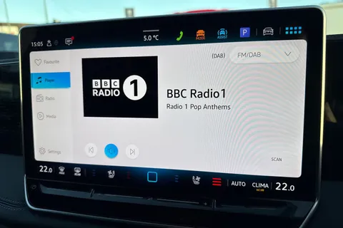 KN25VSK Volkswagen Tiguan 1.5 TSI 272 eHybrid R-Line 5dr DSG ⭐Full Leather with climate & massage sea Thumbnail #53