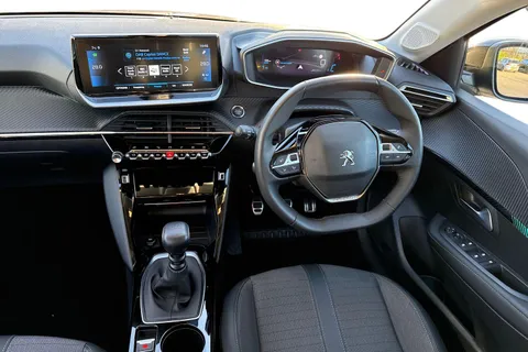 DA72AOC PEUGEOT 208 1.2 PureTech Allure Premium + Euro 6 (s/s) 5dr Thumbnail #19
