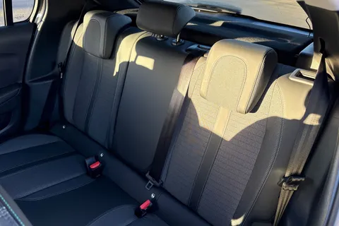 DA72AOC PEUGEOT 208 1.2 PureTech Allure Premium + Euro 6 (s/s) 5dr Thumbnail #20