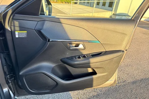 DA72AOC PEUGEOT 208 1.2 PureTech Allure Premium + Euro 6 (s/s) 5dr Thumbnail #22